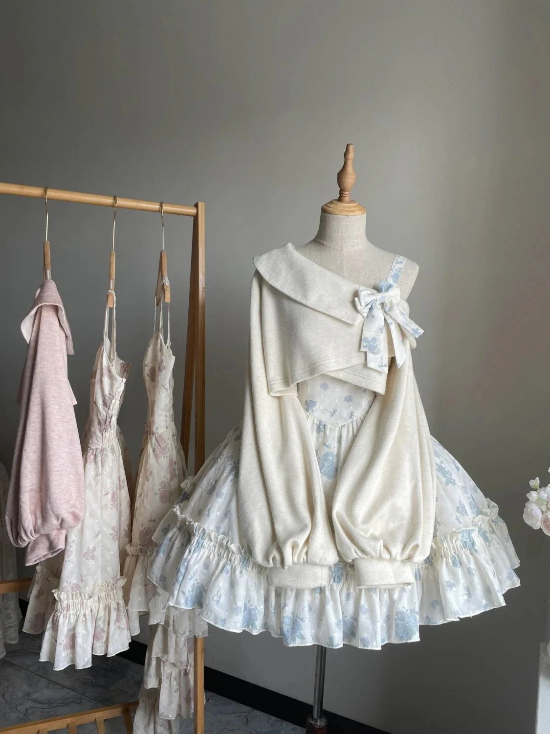 二点セット ツーピースプラスサイズ女性の新しい十代の女の子のストラップレスデザインリボンの花のドレス