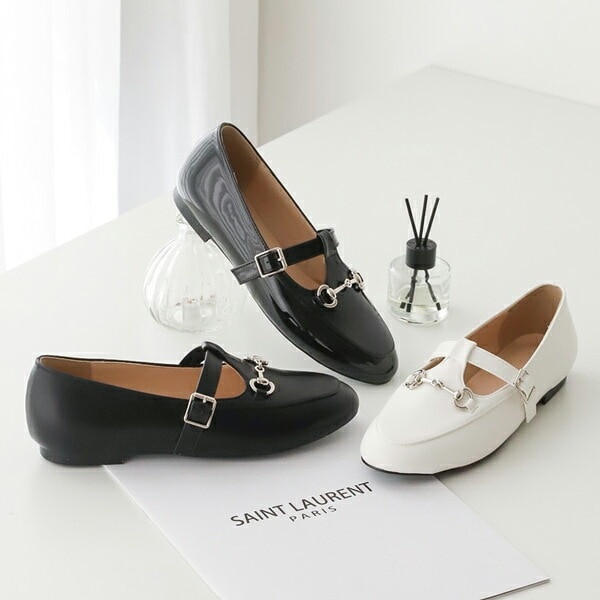 ローファー フロントストラップ ビット モチーフ フラット