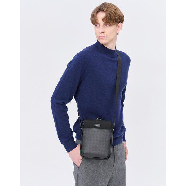 [24FW] [定番] ブラック レザー配色 ナイロンクロスバッグ WBBA4F014BK