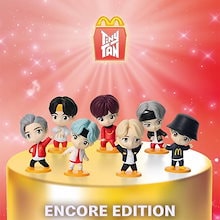 BTS 防弾少年団 衣装　HYBE 来場者限定 キューブ cube 2025.06.17 【ORICON NEWS】 USJ×HYBE コラボ限定メニュー発表