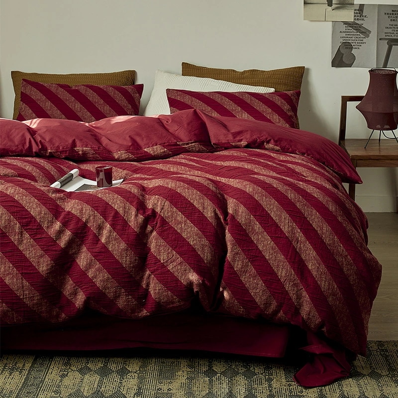 ベッドカバー 四件セット レトロ スタイル 高級感 綿素材 ピンホール 赤色 結婚用 寝具