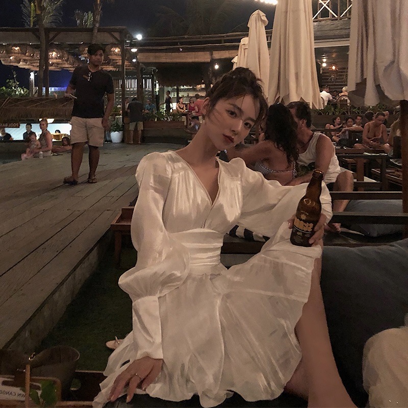 網赤同型女装ワンピース長袖の気質セクシー露背中を腰のドレス修身着やせvネックミニスカート子