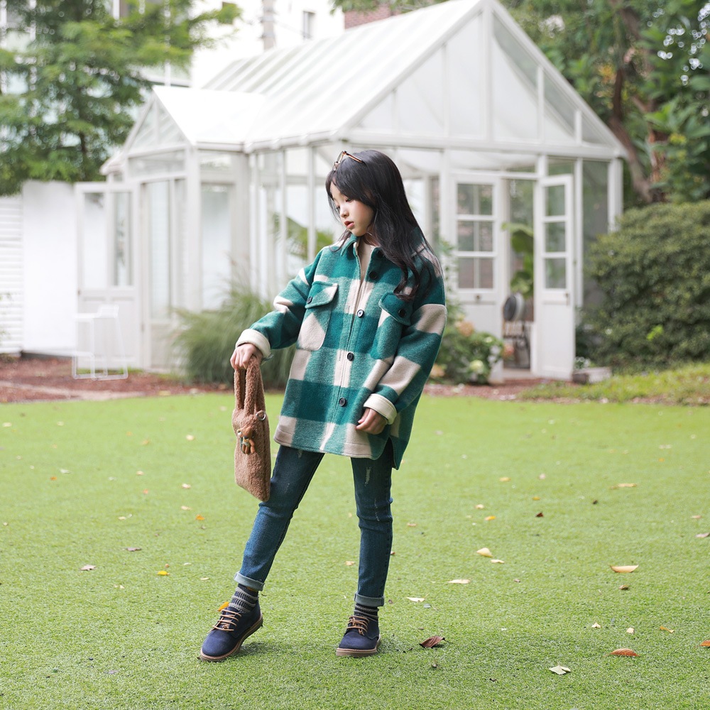 チェックパターンのビンテージなムードのジャケット