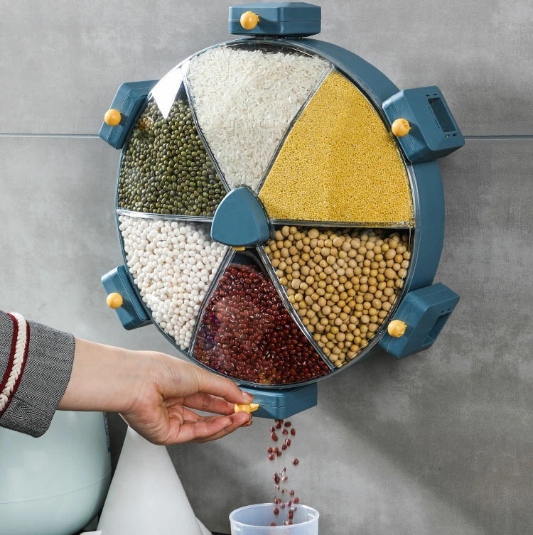 米びつ 8.5L お米収納 回転式 壁に取り付け おしゃれ キッチン用品 キッチン収納 保存容器 ライスボックス プラスチック 漏斗 計量カップ付き ホワイト ネイビー ハトムギ 小豆 楽天海外通販
