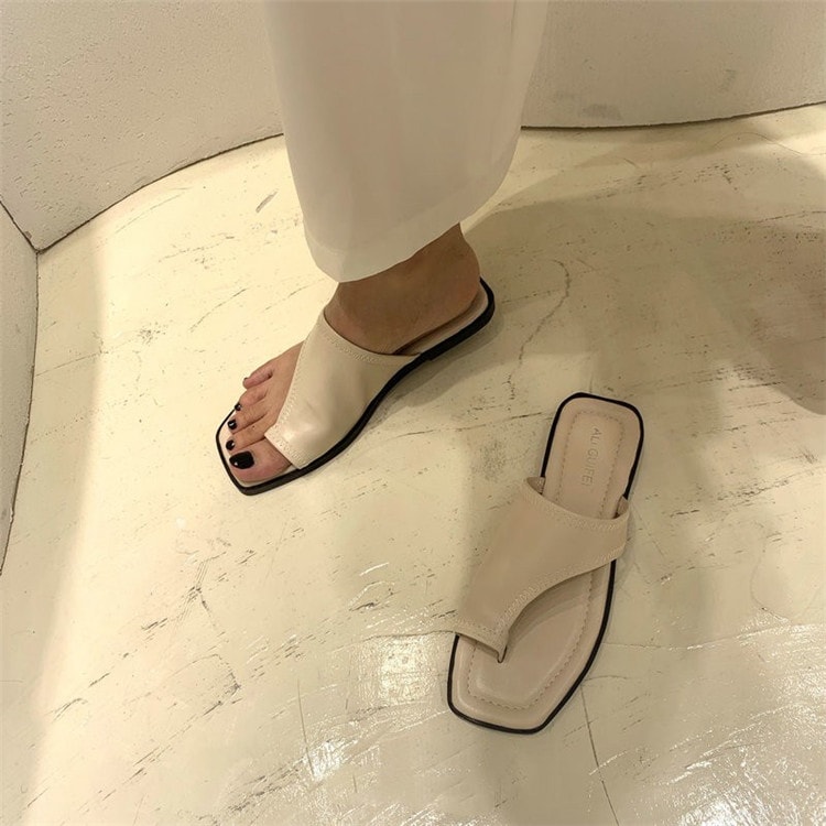 当店在庫ありINSスタイル カジュアル 怠惰な風 百掛け スリッパ サンダル 女性 夏 2023年新作 スクエアトゥ フラット サンダルとスリッパ