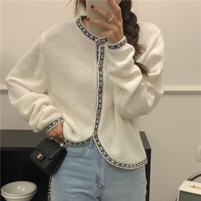 トップス カーディガン ミディアム丈 長袖 ラウンドネック 前開き ボタン かわいい 大人可愛い きれいめ シンプル カジュアル 上品 おしゃれ かっこいい 大人女子 こなれ感 個性的 主役級 存在感