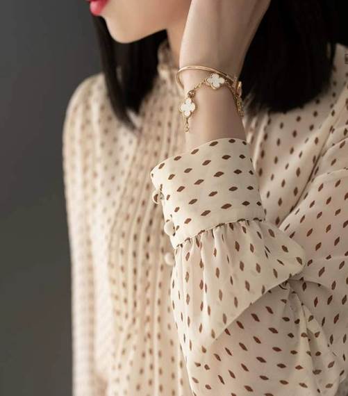 清楚系 トップス シャツ 袖あり 長袖 シフォン 透け感 シアー 大人可愛い きれいめ 大人 上品