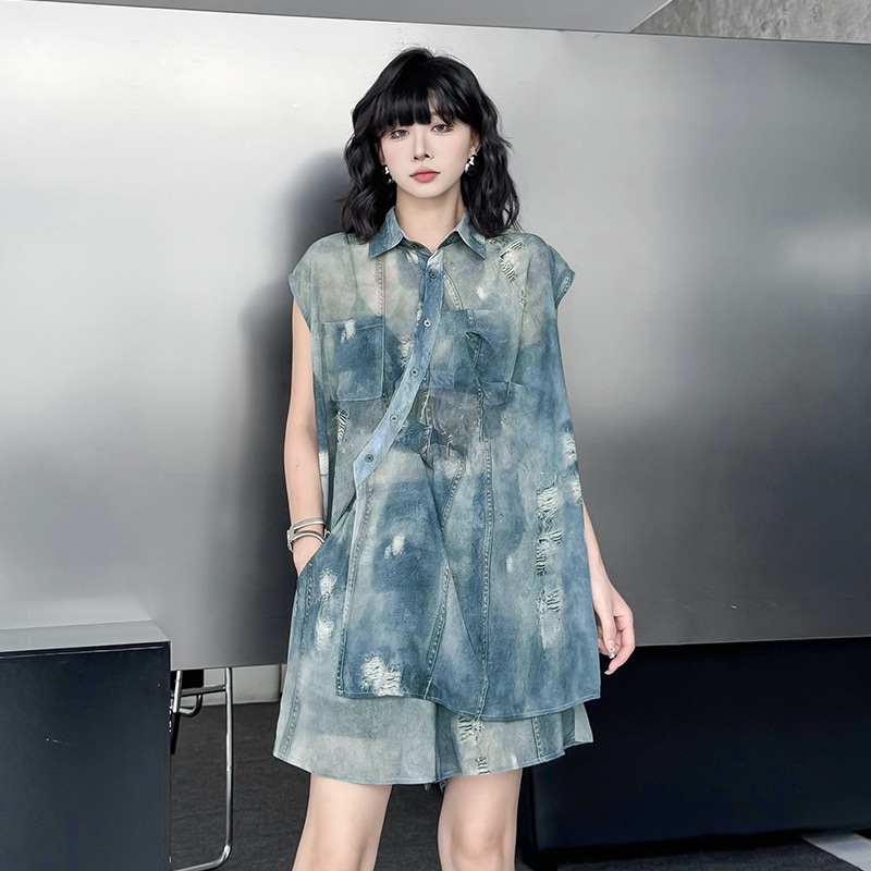 【J.Fashion】流行りデザイン感 グラデーションデニムセットアップ レディース ゆったり体型カバー ブラウス/ハイウエストショートパンツ二点セットメガ割