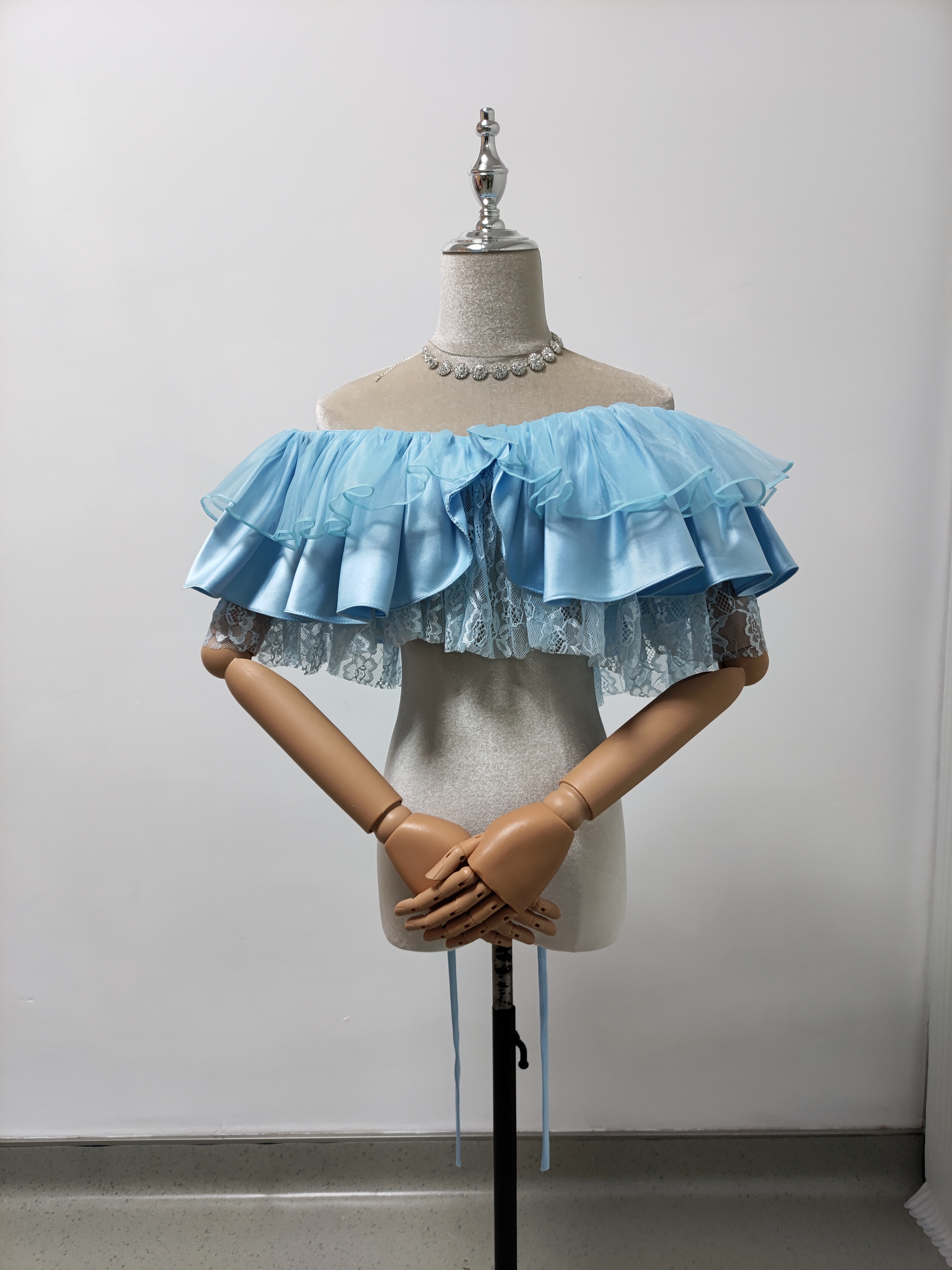 取り外しオフショルダー 薄青 可愛い 流れる透け花レース 編み上げ 披露宴/結婚式