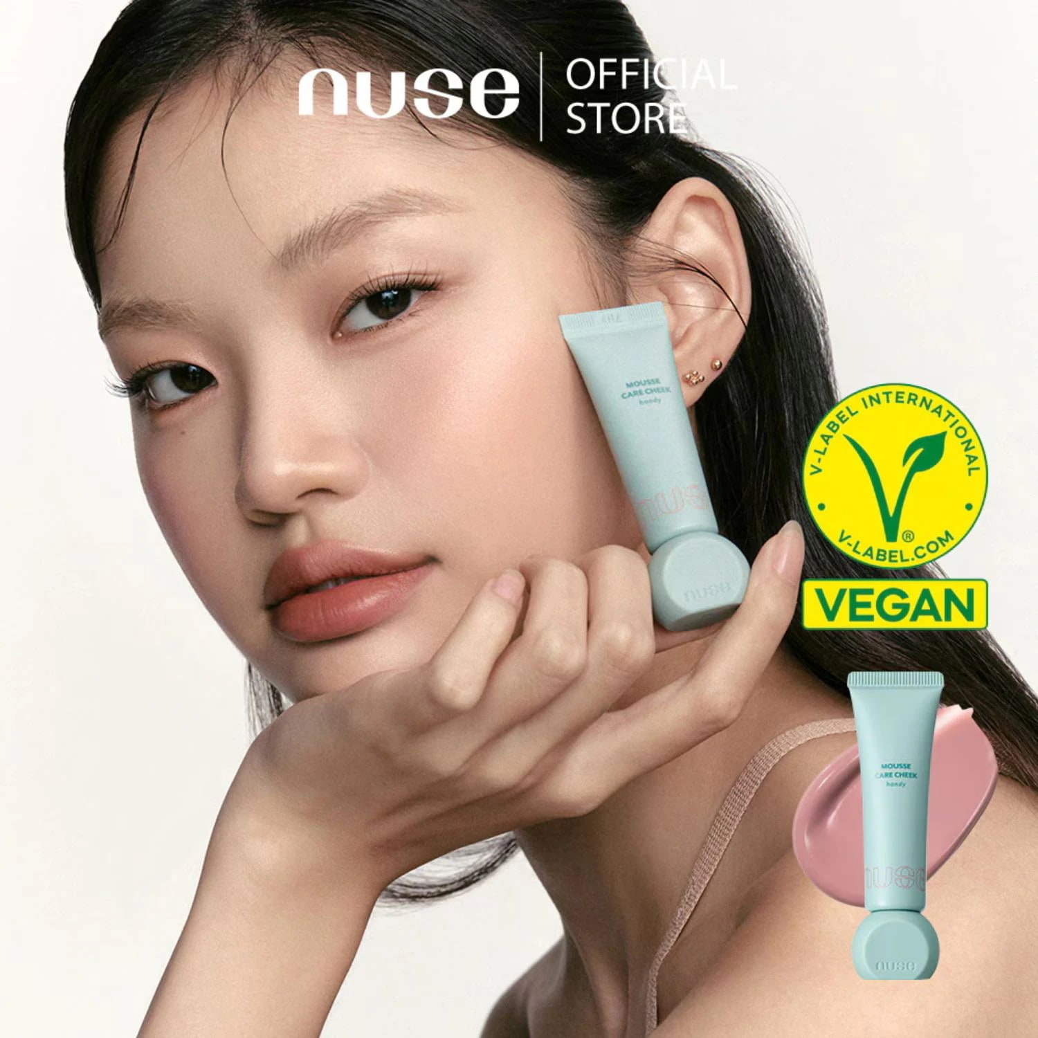 Qoo10] nuse 【公式】 ムースケアチークハンディ 全8 : ポイントメイク
