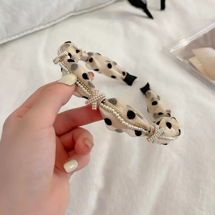 レディース アクセサリー カチューシャ パール ビジュー かわいい 大人可愛い きれいめ シンプル カジュアル 上品 お洒落 レトロ アジアン エスニック こなれ感 ラブリー キュート ガーリー