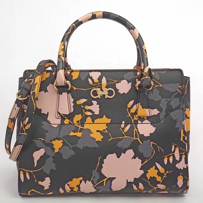 【美品】サルヴァトーレ フェラガモ フローラル 2WAY ベギートート ゴールド金具 ガンチーニ レディース 【ショルダーバッグ】