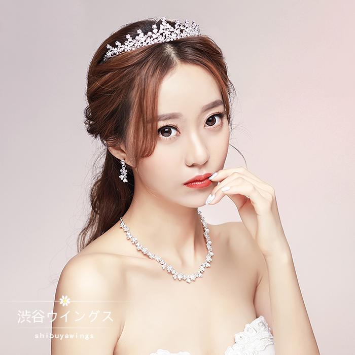【即日発送】【赤字覚悟】ティアラ クラウン ネックレス ピアス イヤリング ヘッドドレス 結婚式 髪飾り ウエディング 花嫁 パーティー 二次会 ブライダルアクセ 3点セット イベント 披露宴 発表会