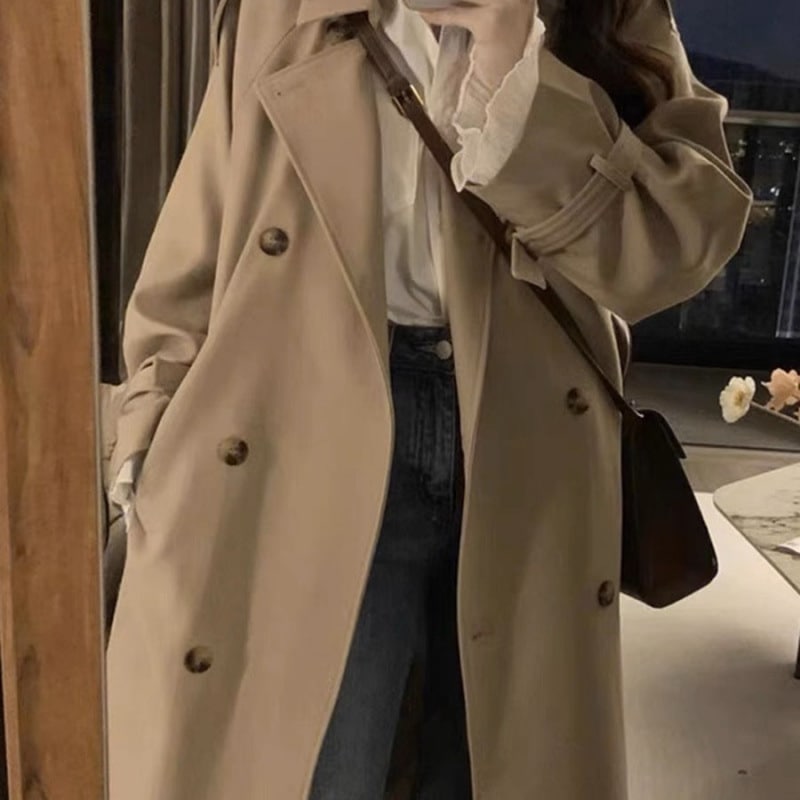 女性用トップスとコート 2025 春と秋の新作ミドル丈の小さなルーズスタイルのカーキコートスリムフィット