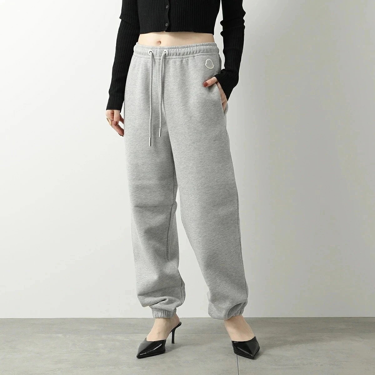 MONCLER モンクレール スウェットパンツ PANTALONE パンタローネ 8H00011 89A7U レディース ロゴマーク メタリック糸 ジョガーパン 【mega】