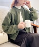 カーキ