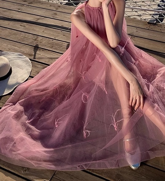 レディース スカート ワンピース ドレス マキシ ノースリーブ ホルターネック フレア フェミニン ふわふわ 透け感 シースルー オーガンジー フェイクファー チュール かわいい 大人可愛い きれいめ