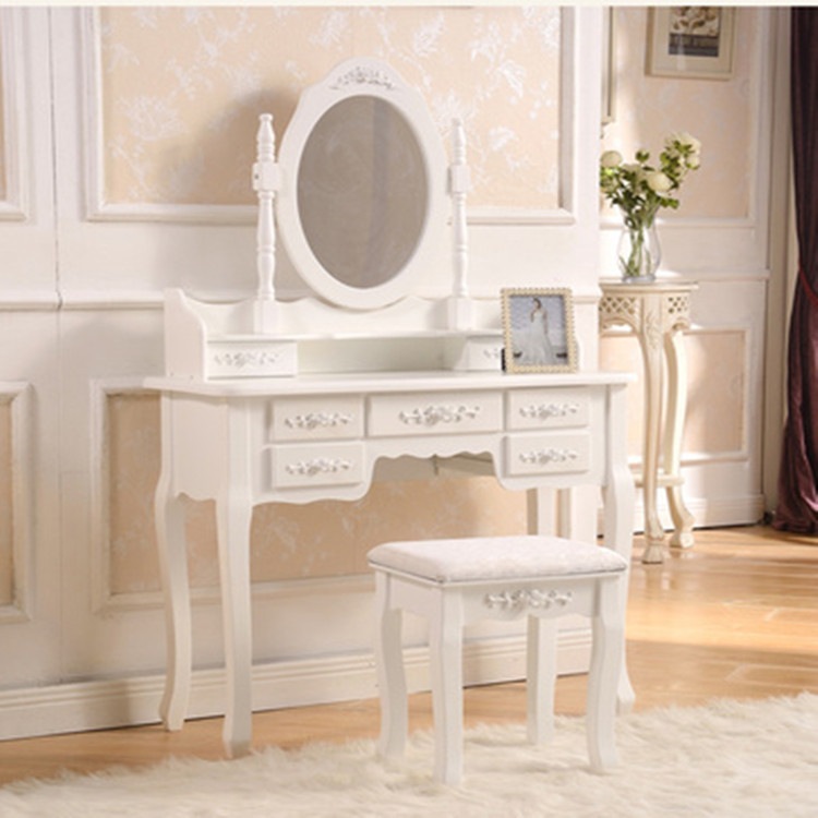 ヨーロッパのドレッシングテーブルベッドルームシンプルなモダンなドレッシングテーブル白い牧歌的な固体木製ドレッシング表 45,045円