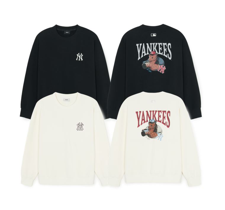 New Years Horse Graphic Sweatshirt 3AMTQ0161-50CRS, AMTQ0161-50BKS