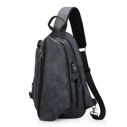 お出かけ 旅行 斜め掛け ボディバッグ USB充電接口付 メンズバック 大容量