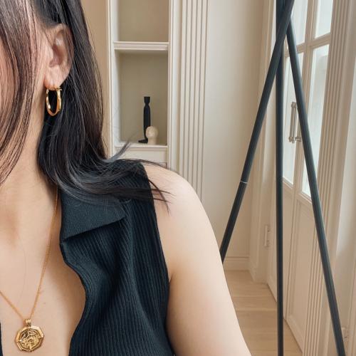Hailey Earrings イヤリング ピアス 韓国正規品 Jimin 着用