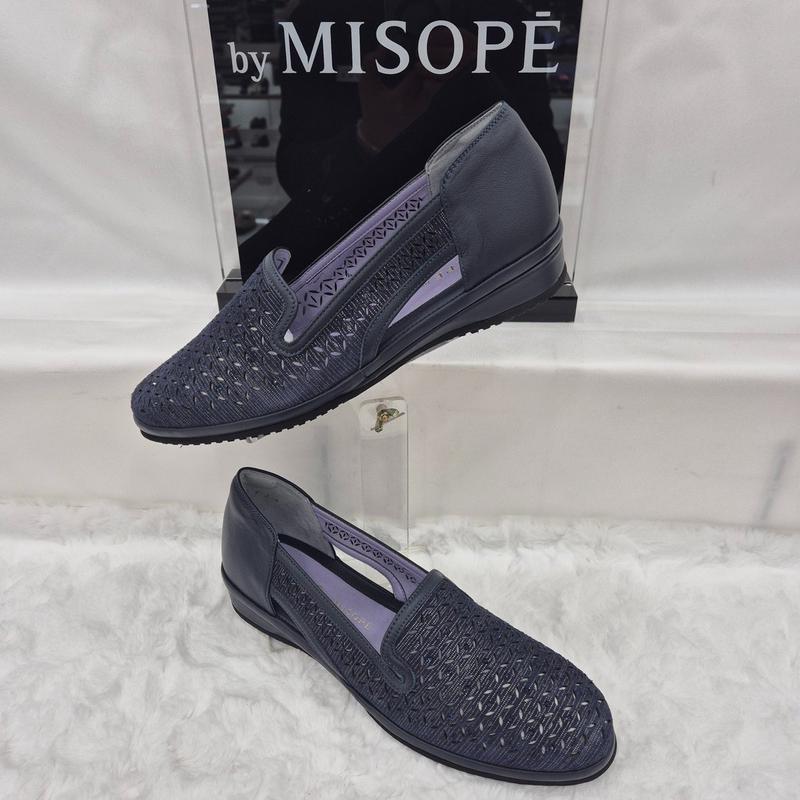 By 女性 超軽量 パンチング ローファー 112HT212FS018 NAVY 1 JJ