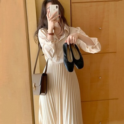 ワンピース デート ロング ロング丈 袖あり 長袖 プリーツ かわいい 大人可愛い きれいめ シンプル カジュアル 大人 上品 おしゃれ お洒落 主役級 存在感 春 秋 10代 20代 30代