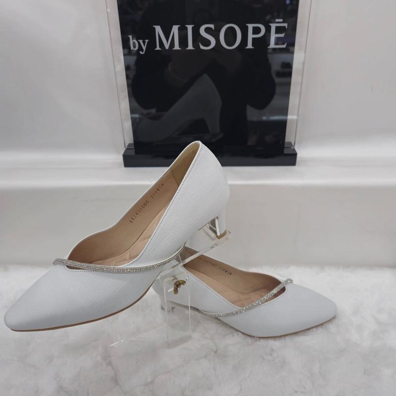 By 女性 パール ストラップ パンプス 112HT431FY005 WHITE 4 JJ