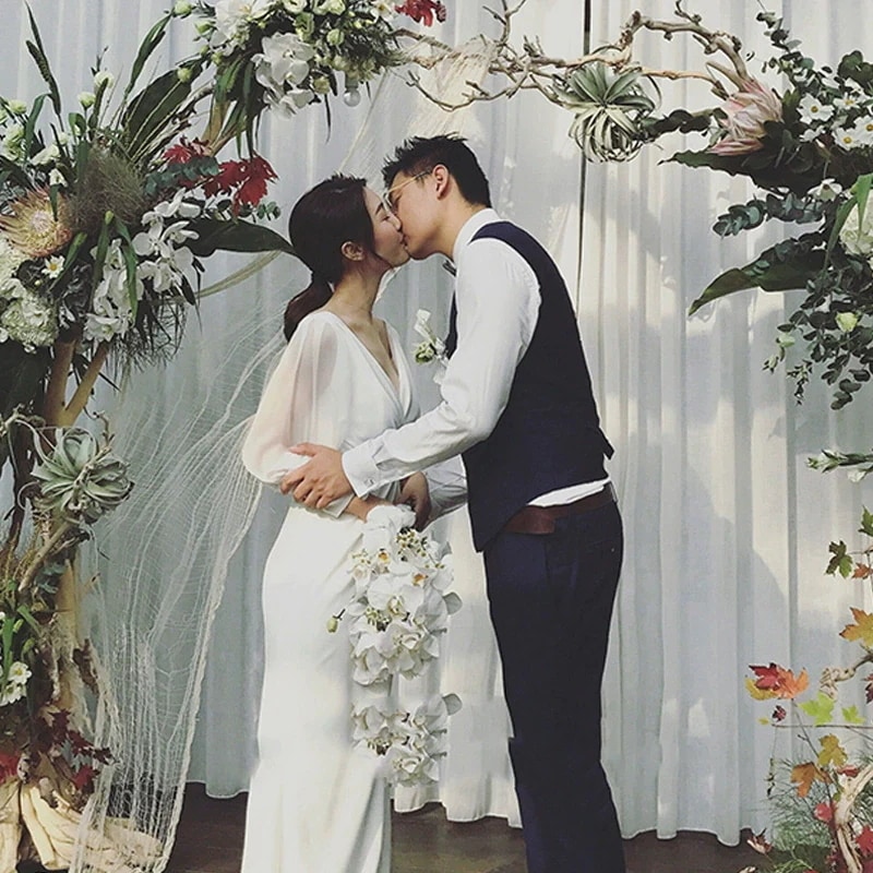 森系ウェディングドレス フレンチドレス サテンワンピース結婚式花嫁 二次会 結婚式 レース 長袖イブニングドレス