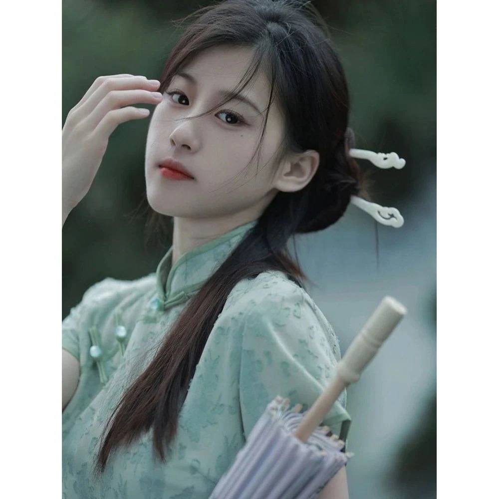 グリーンナショナルスタイルのチャイナドレス2025ドレス若い女の子の毎日の夏の長い新鮮な