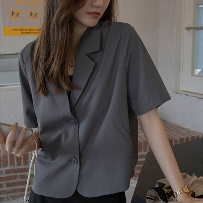 レディース スーツ 上着 羽織 前開き テーラードジャケット ショート 5分袖 袖あり Vネック 襟付き ワイド スマート ボタン 薄手 大人可愛い きれいめ シンプル カジュアル 上品 おしゃれ