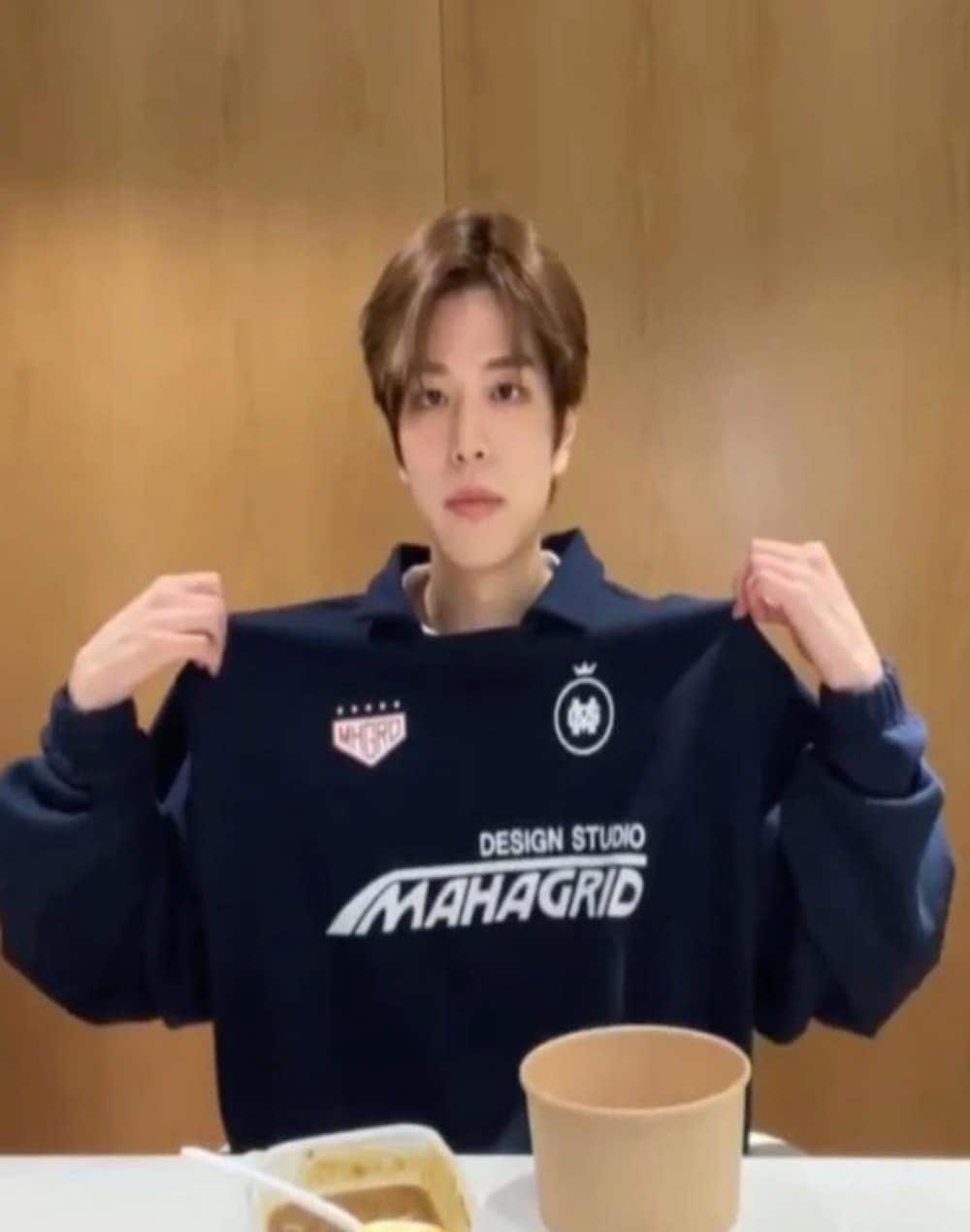 RALLY COLLARED SWEATSHIRT 韓国正規品