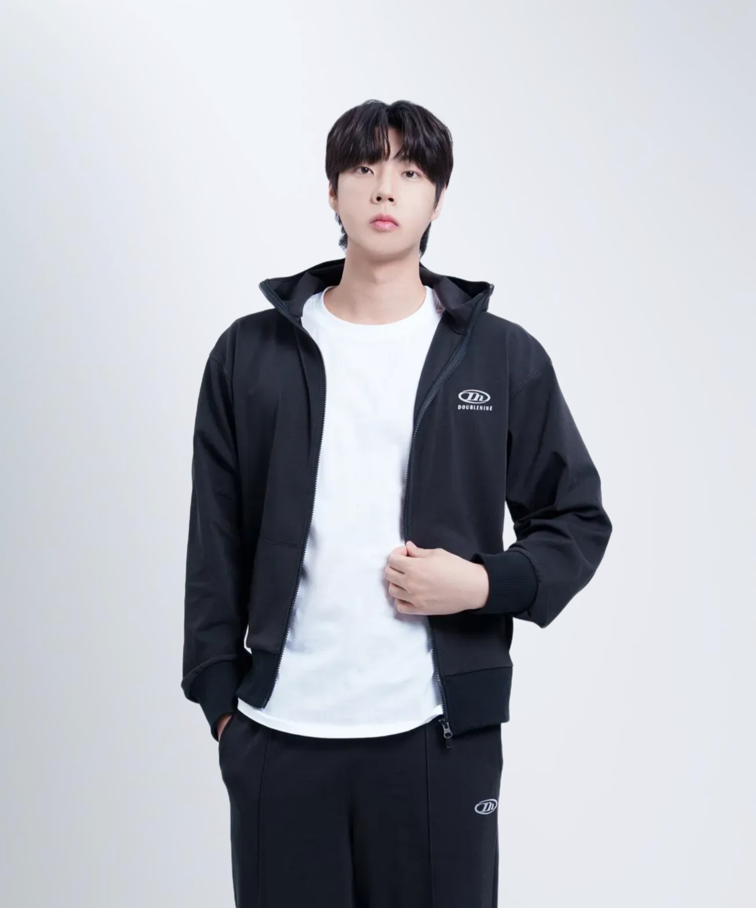 レタリングロゴ H/D ジップアップ