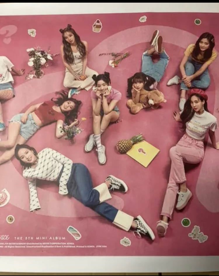 TWICE What is Love 特典ポスター 新品a