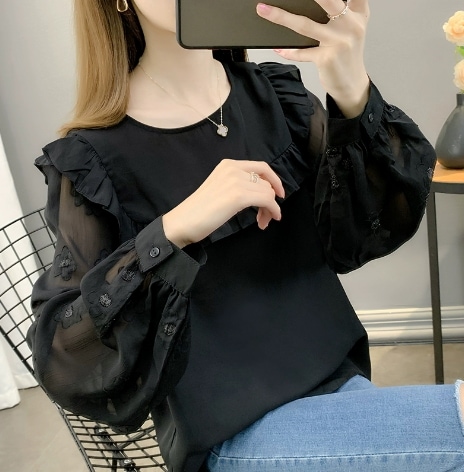 トップス ブラウス 袖あり 長袖 薄レース袖 フリル ラウンドネック 大人可愛い きれいめ 大人 上品 おしゃれ 大人可愛い 大人女子 こなれ感 クール モード系 モダン 主役級 存在感 OL 春 夏