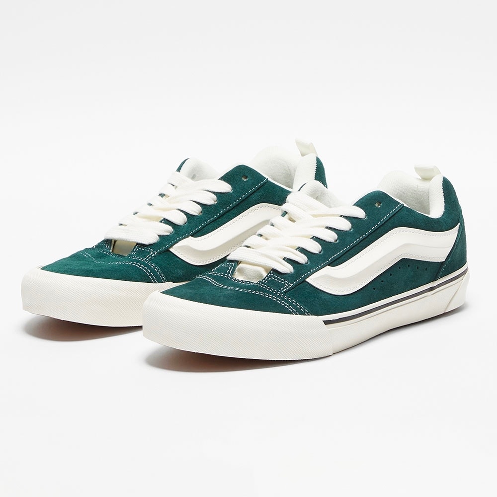 バーンズニュースクール-ピッグスエードグリーン/VN000CS0CX21 12,557円