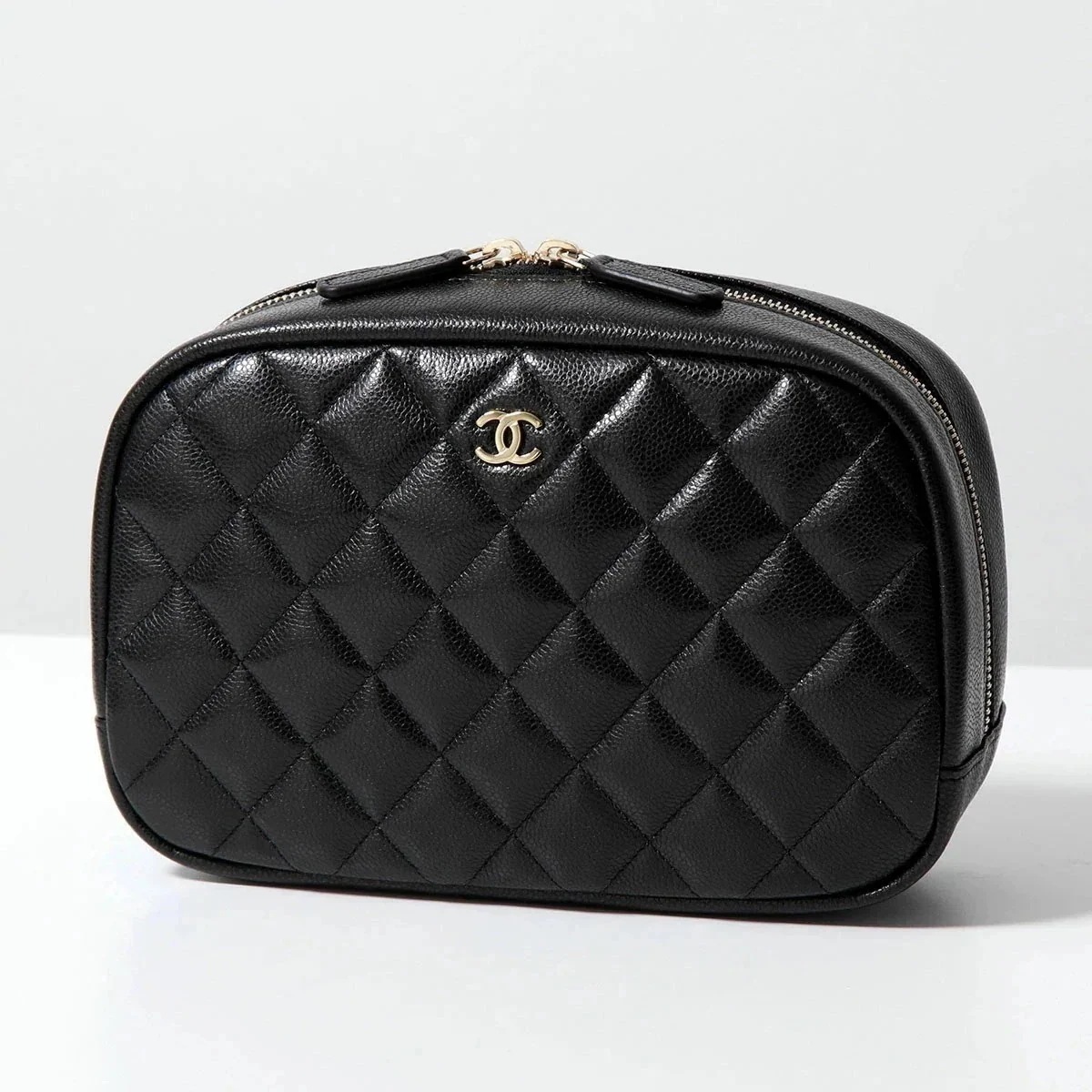 CHANEL シャネル ポーチ MATELASSE マトラッセ A80910 B10583 レディース トラベルコスメポーチ バッグインバッグ カーフスキン コ 153,282円