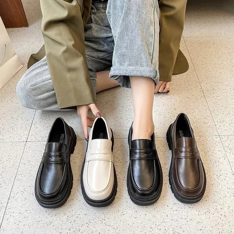 【急速出荷!】シューズ ローファー シューズ パンプス ローファー 靴 レディース 毎日履きたい 今が絶対買い流行の靴 レディース 厚底靴　松糕靴