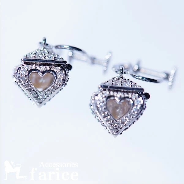 ホワイトパール(真珠)入り クリアキュービックジルコニアパヴェ装飾 蓋が開くハート透かしボックスデザイン レディース シルバー925 イヤリング