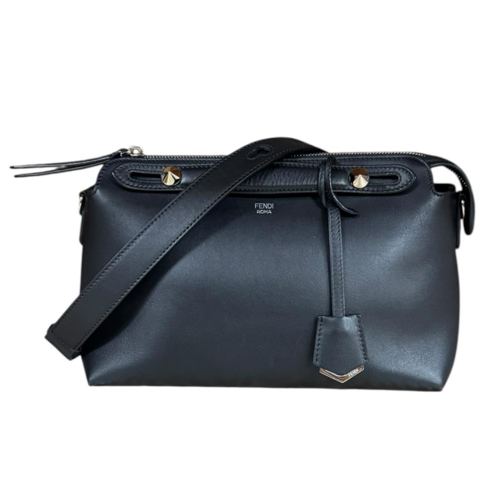 フェンディ バイザウェイ ミディアム ショルダーバッグ レザー 8BL146 ブラック FENDI 中古