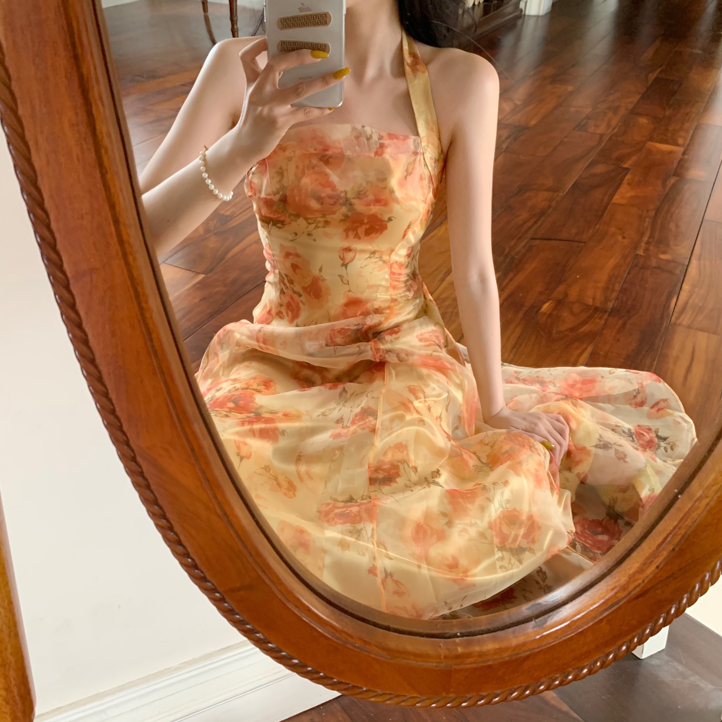 レディース ワンピース ロング丈 ミモレ丈 ホルターネック 花柄 ノースリーブ 大人可愛い ママコーデ ママファッション 韓国 オルチャンファッション 人気 トレンド 新作 20代 30代 40代 き