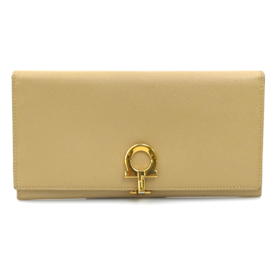 サルヴァトーレフェラガモ Salvatore Ferragamo 二つ折り長財布 ガンチーニ レザー ベージュ レディース r11096a