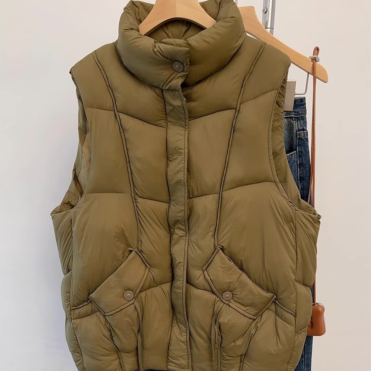 レディース アウター ベスト 防寒 羽織り 袖なし こなれ感 大人かわいい シンプル カジュアル ベーシック レトロ ヘビロテ ノースリーブ グリーン ブラック 緑 黒 20代 30代