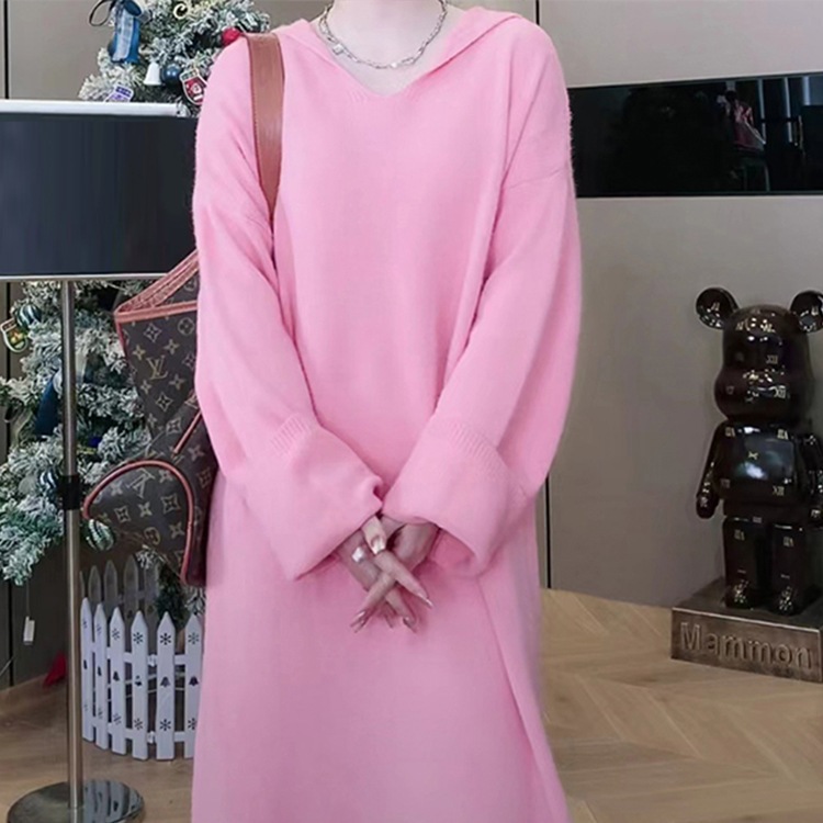 秋冬の韓国版優しい風の純色の帽子と膝のニットのロングワンピース1196