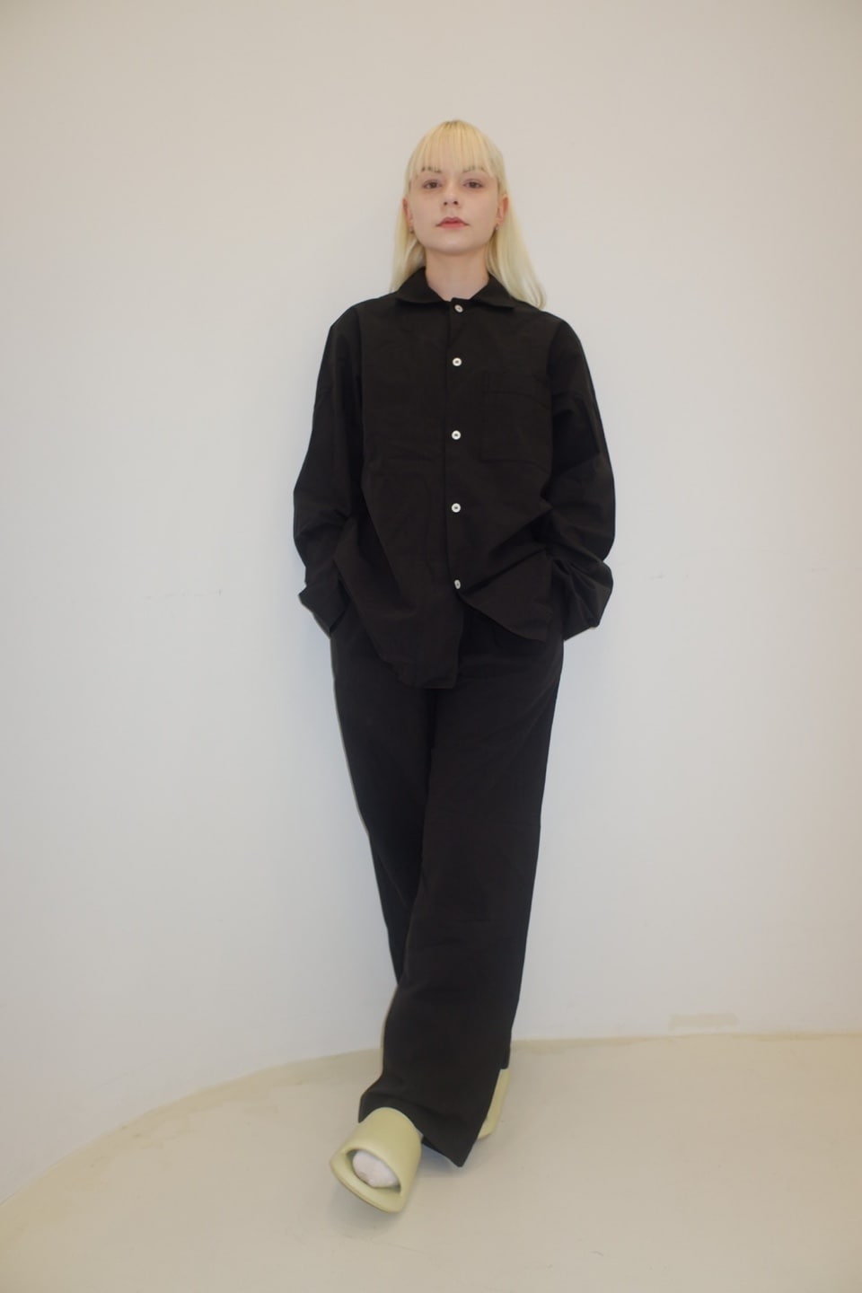黒パジャマ blackk pyjamas