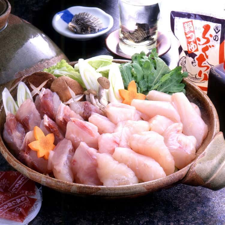 玄海産 ふぐちり鍋 しろさばふぐ450gとらふぐひれ3枚 離島は配送不可 4660068 お歳暮 お中元 お土産 ご進物 ギフト 贈り物に最適