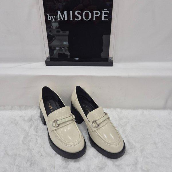 By 女性 クラシック ポイント ローファー 112HT439DT001 IVORY 4 JJ