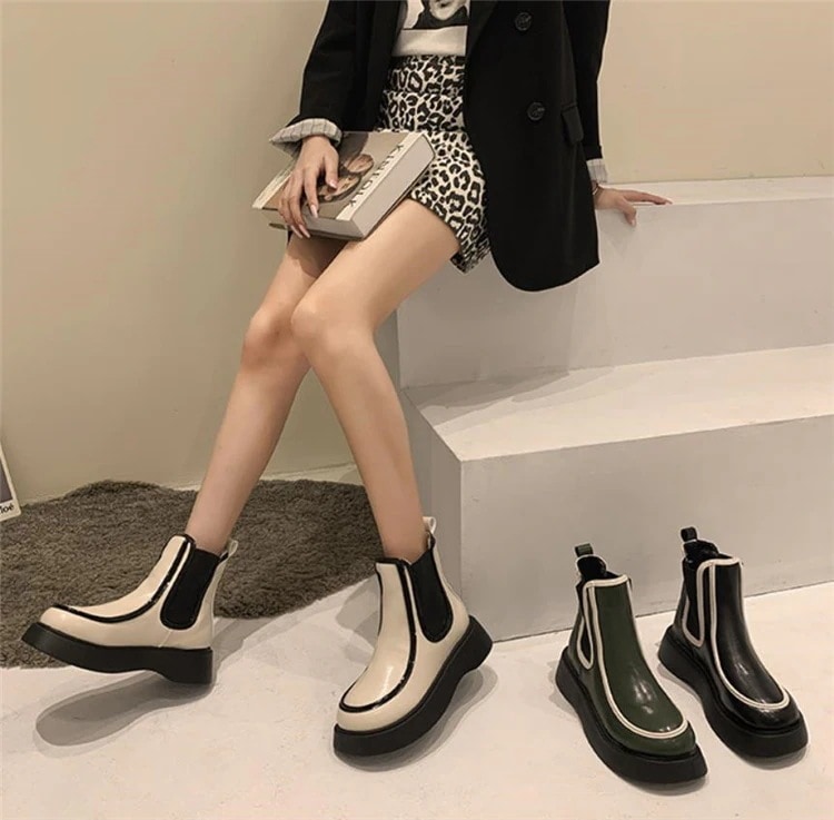 韓国ファッション2021 秋レトロ カジュアル 厚い底 滑り止め ショートブーツ 減齢 ファッション 5,606円