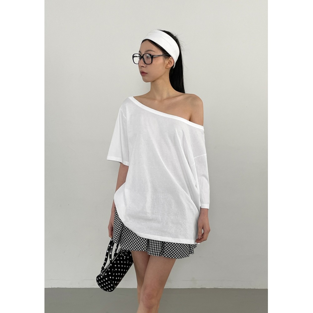 ブラックアップ トゥレミング ルーズフィット アンバランスショルダー 半袖Tシャツ 5,264円