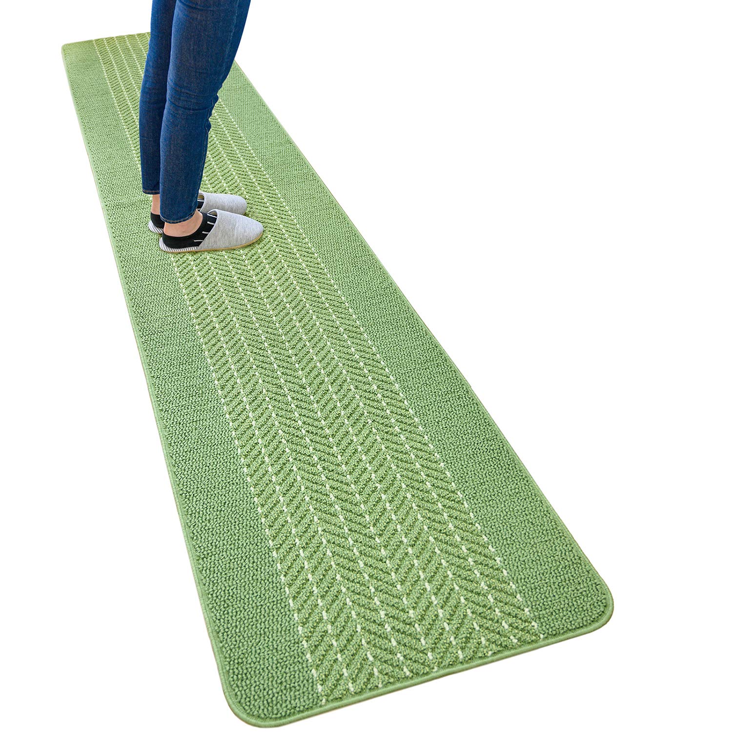 オカ(OKA) 優踏生 洗いやすいキッチンマット ヘリンボン 約60cm×300cm グリーン (すべらない 日本製 北欧)